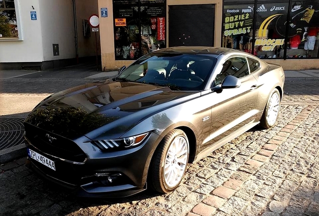 Ford Mustang GT 2015