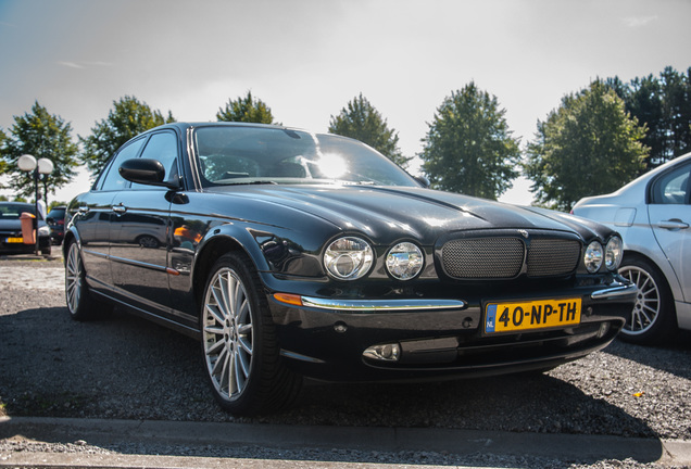 Jaguar XJR