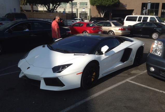 Lamborghini Aventador LP700-4