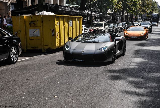 Lamborghini Aventador LP700-4 Roadster Pirelli Edition