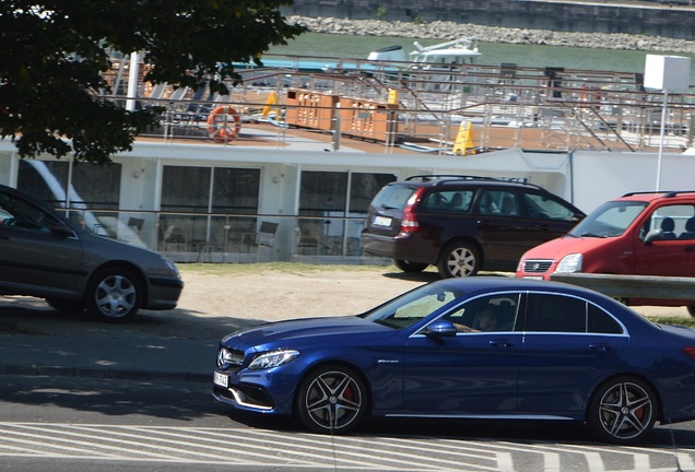 Mercedes-AMG C 63 S W205