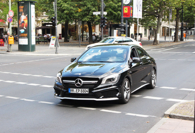 Mercedes-Benz CLA 45 AMG C117