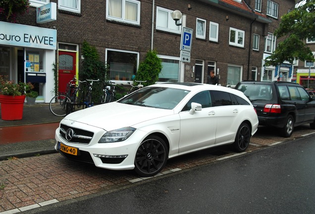 Mercedes-Benz CLS 63 AMG X218 Shooting Brake