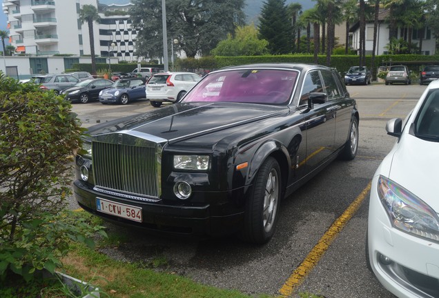 Rolls-Royce Phantom Black