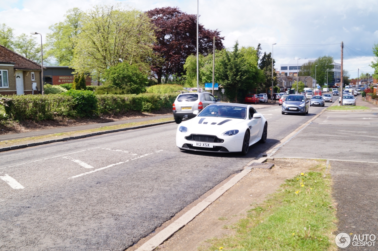 Aston Martin V12 Vantage S