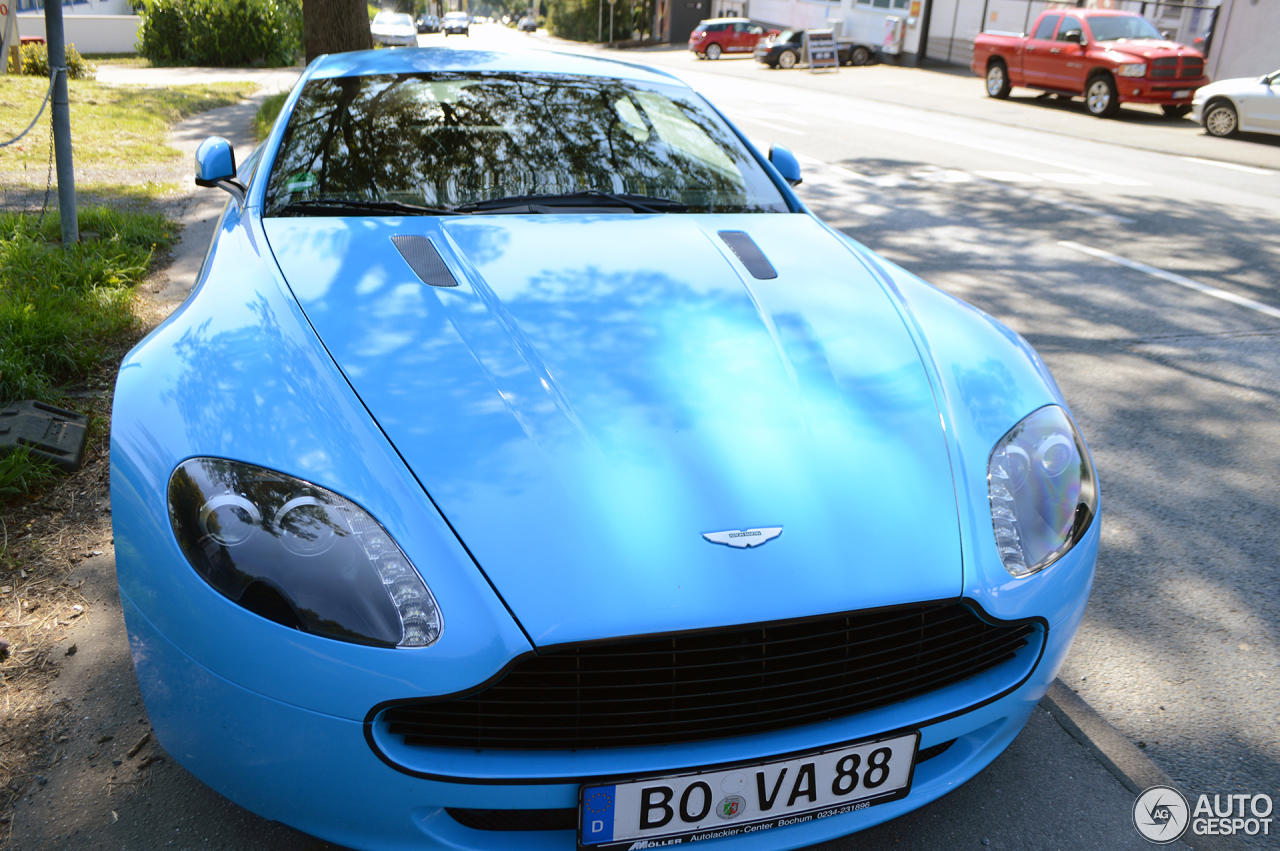 Aston Martin V8 Vantage