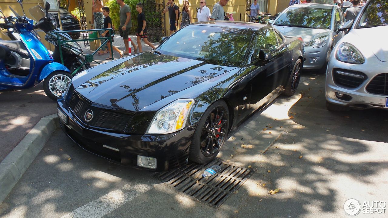 Cadillac XLR-V