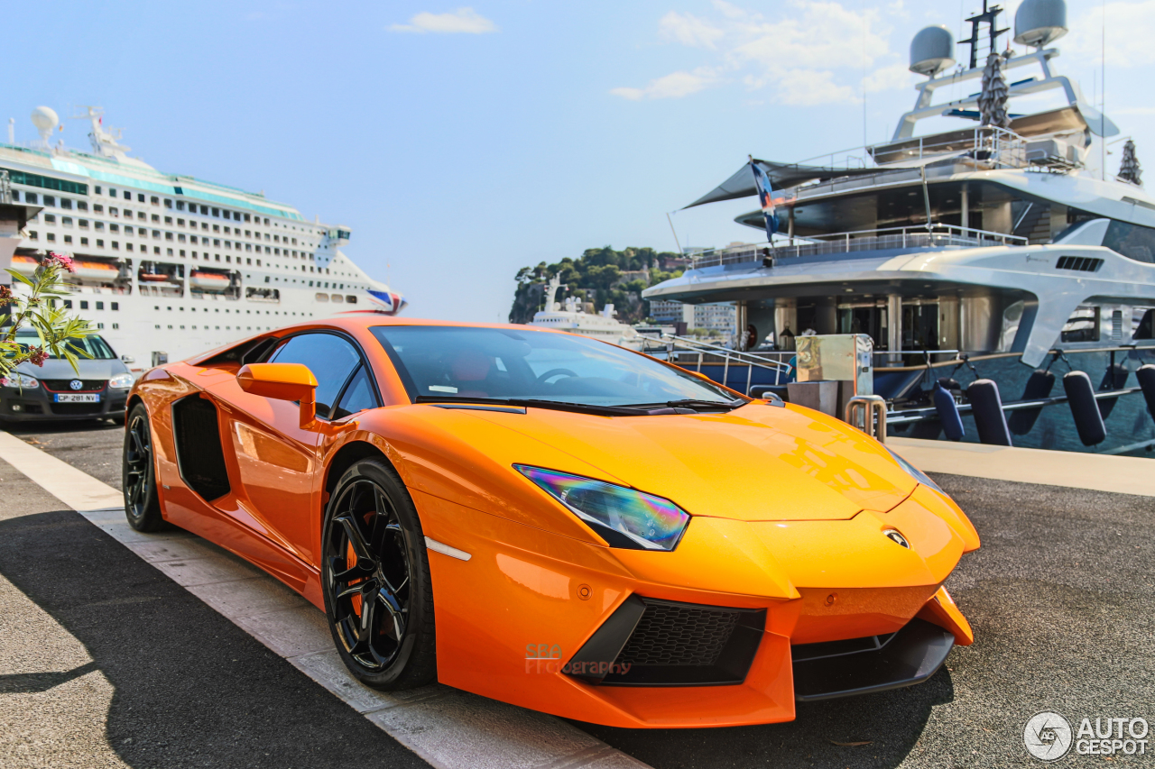 Lamborghini Aventador LP700-4