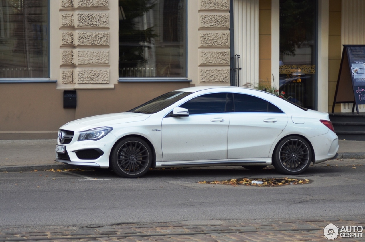 Mercedes-Benz CLA 45 AMG C117