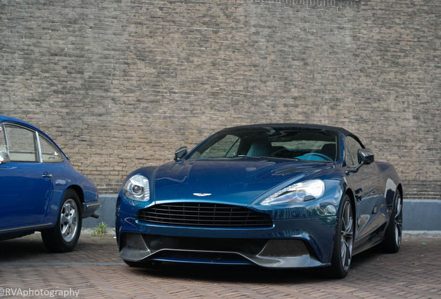 Aston Martin Vanquish Volante