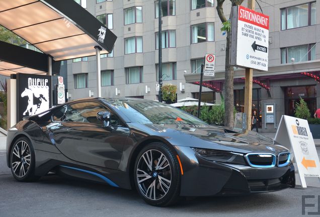 BMW i8