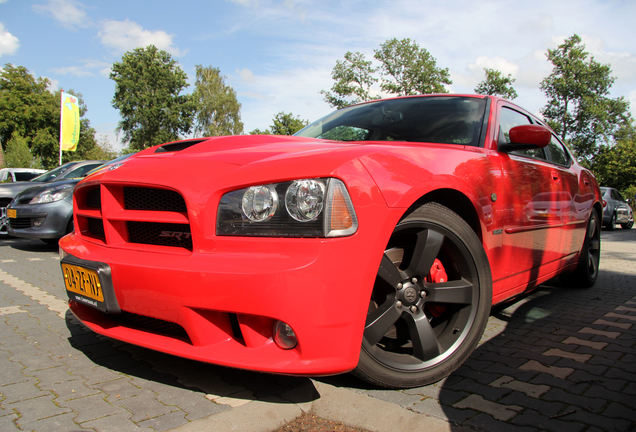 Dodge Charger SRT-8