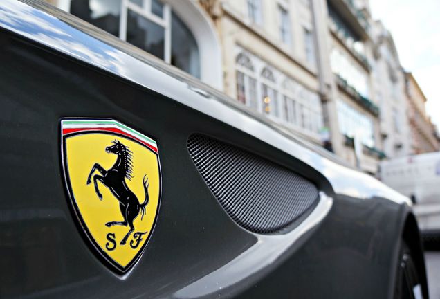 Ferrari FF