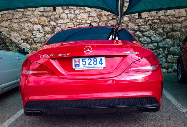 Mercedes-Benz CLA 45 AMG C117