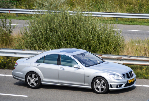 Mercedes-Benz S 63 AMG W221