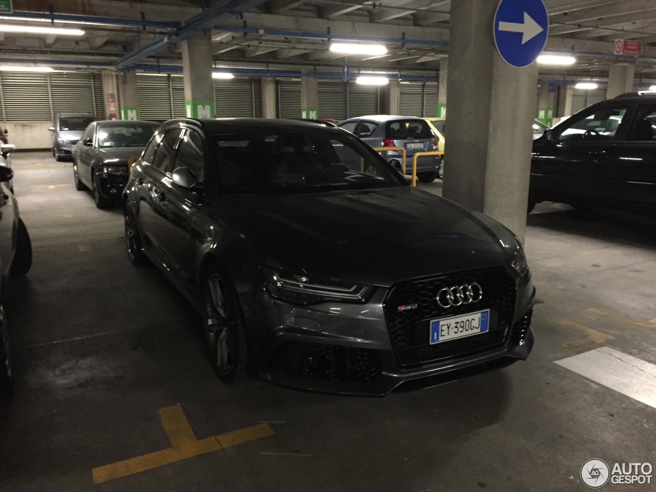 Audi RS6 Avant C7 2015