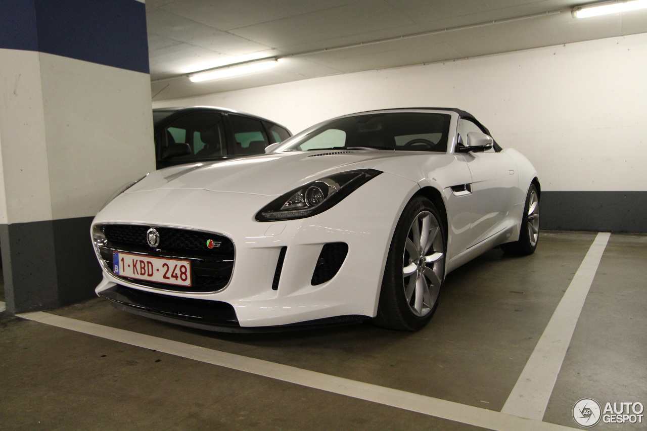 Jaguar F-TYPE S Convertible