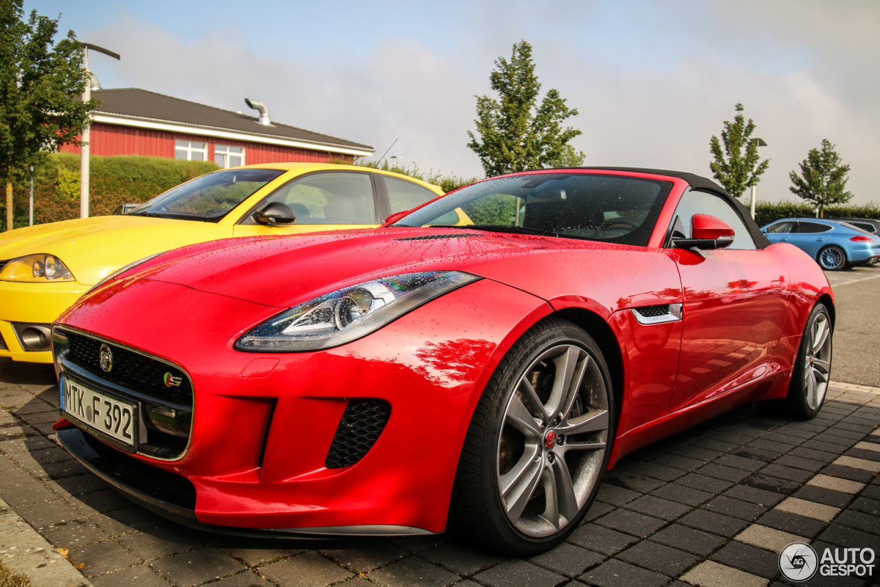 Jaguar F-TYPE S Convertible