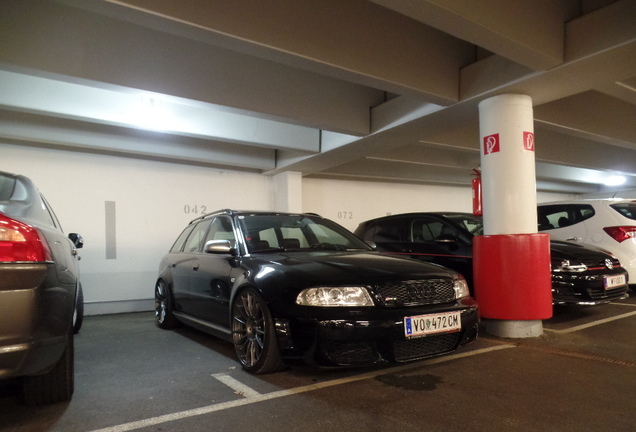 Audi RS4 Avant B5