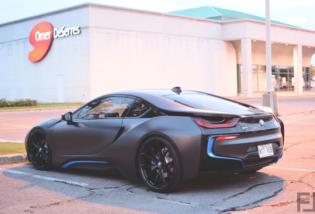 BMW i8