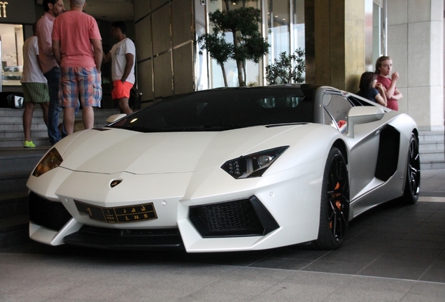 Lamborghini Aventador LP700-4 Roadster