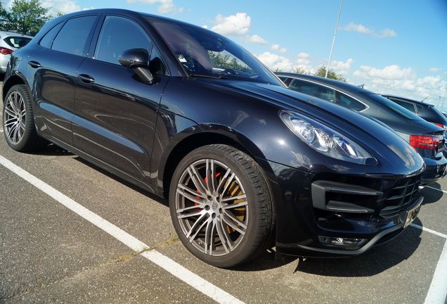 Porsche 95B Macan Turbo