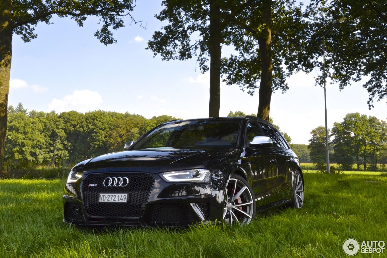 Audi RS4 Avant B8