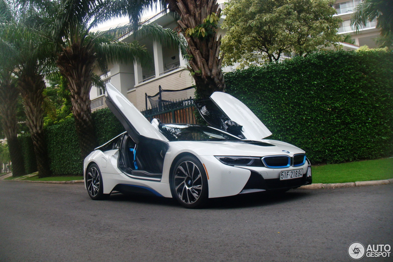 BMW i8