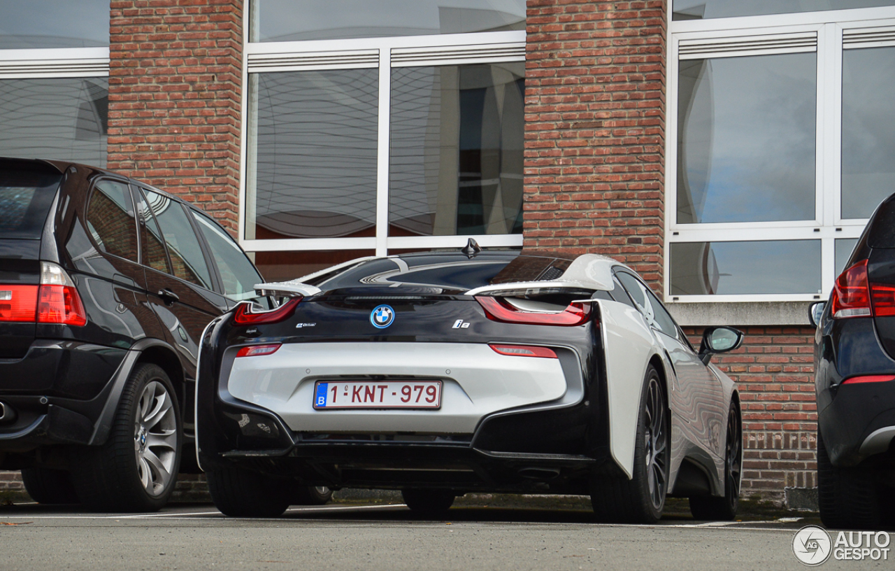 BMW i8