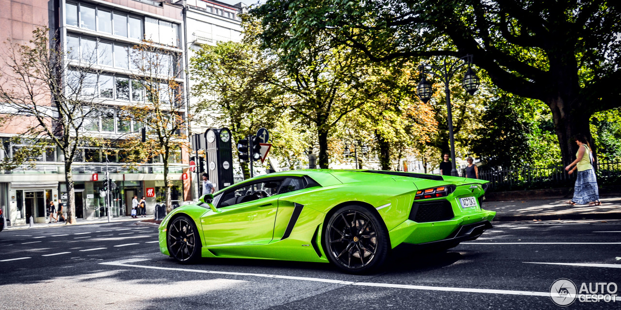 Lamborghini Aventador LP700-4