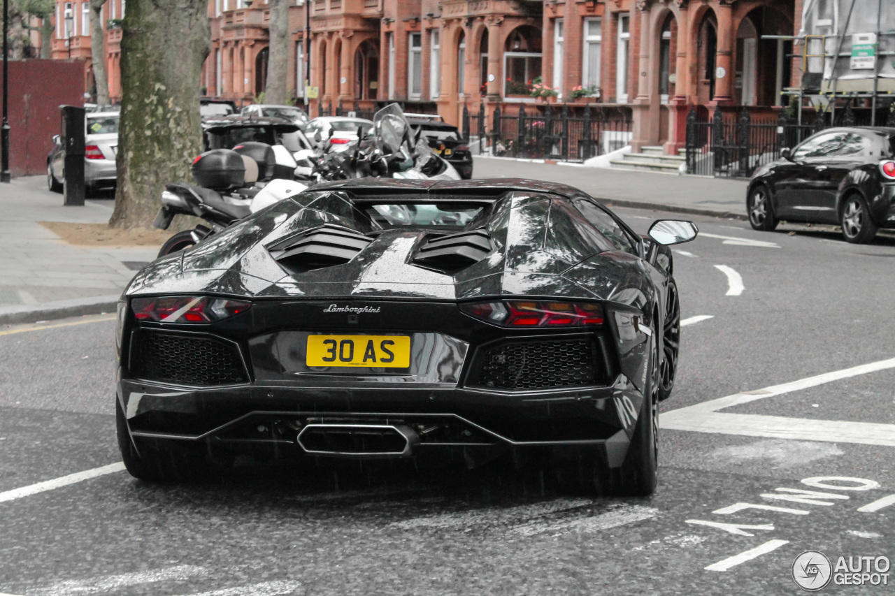 Lamborghini Aventador LP700-4 Roadster