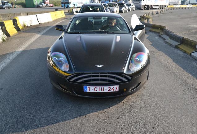 Aston Martin DB9