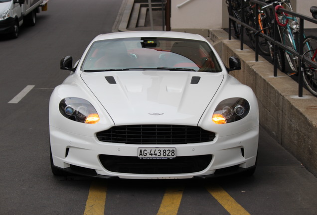 Aston Martin DBS Carbon Edition