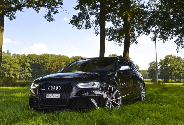 Audi RS4 Avant B8