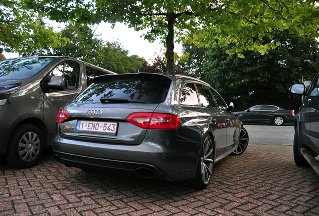 Audi RS4 Avant B8