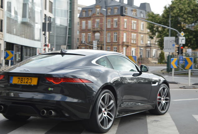 Jaguar F-TYPE R Coupé