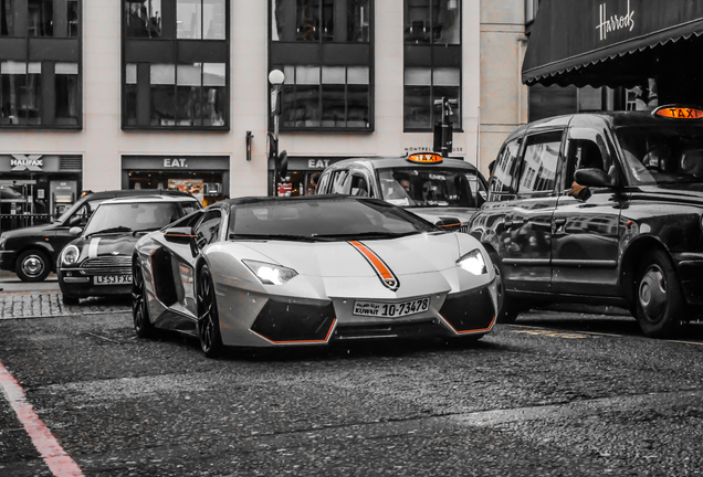 Lamborghini Aventador LP700-4 Roadster