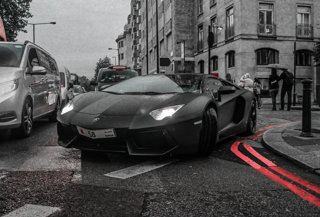 Lamborghini Aventador LP700-4 Roadster