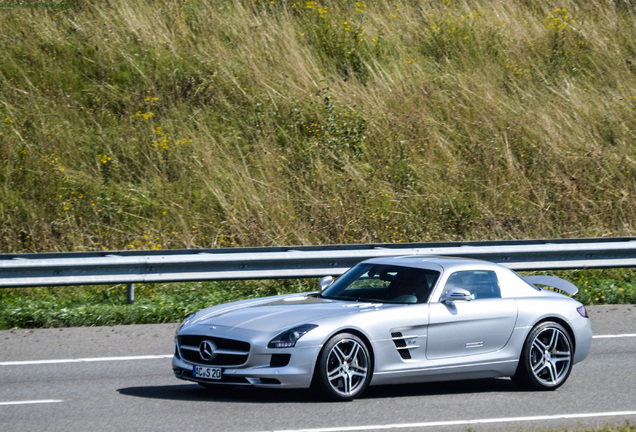 Mercedes-Benz SLS AMG