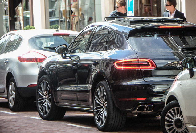 Porsche 95B Macan Turbo