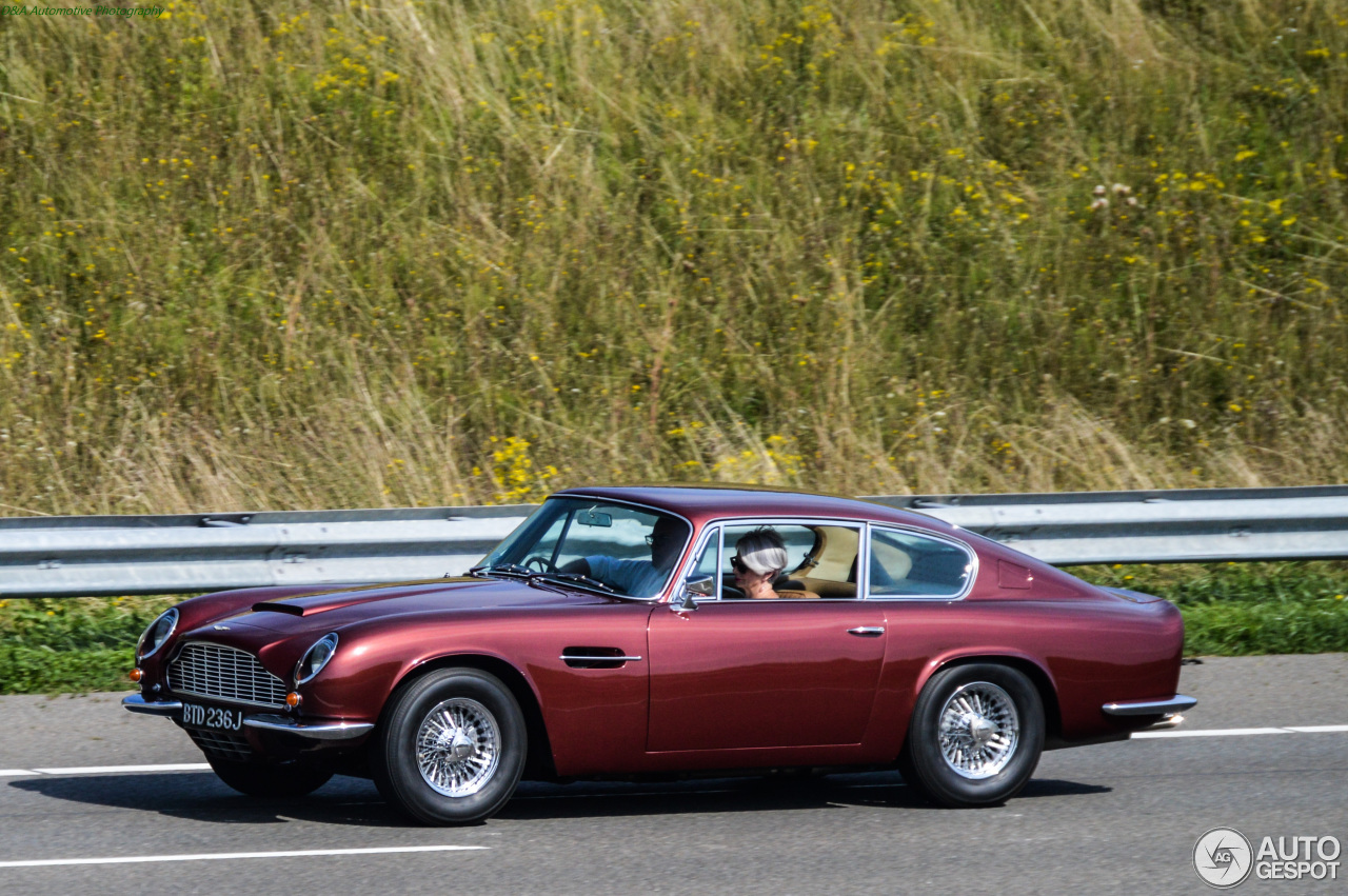 Aston Martin DB6 MKII