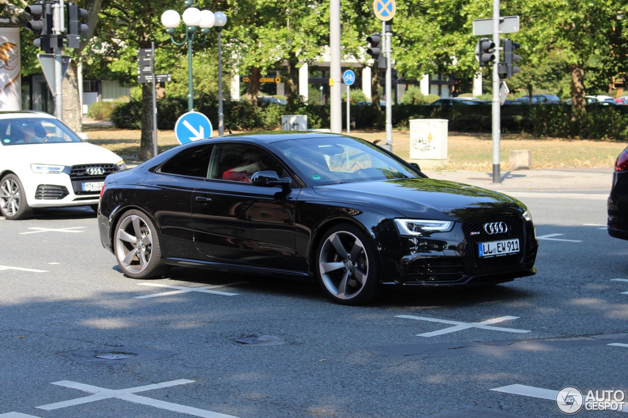 Audi RS5 B8 2012