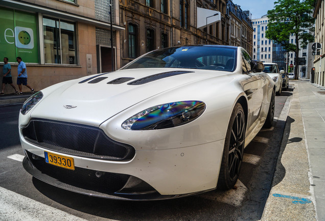 Aston Martin V12 Vantage S