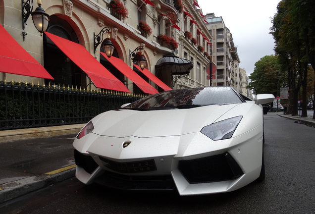 Lamborghini Aventador LP700-4 Roadster