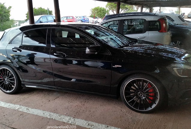 Mercedes-Benz A 45 AMG