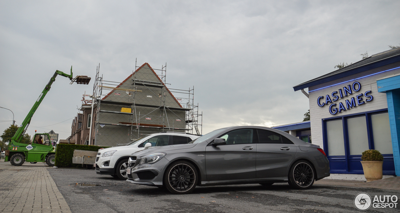 Mercedes-Benz CLA 45 AMG C117