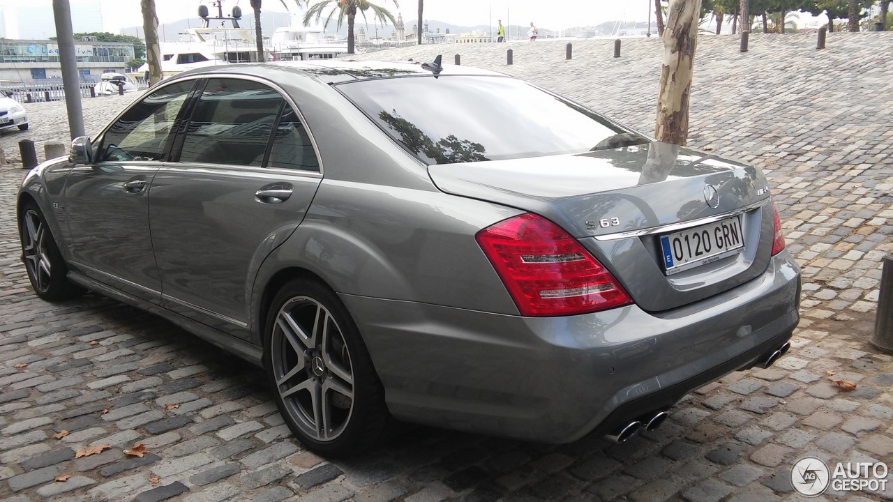 Mercedes-Benz S 63 AMG W221 2010