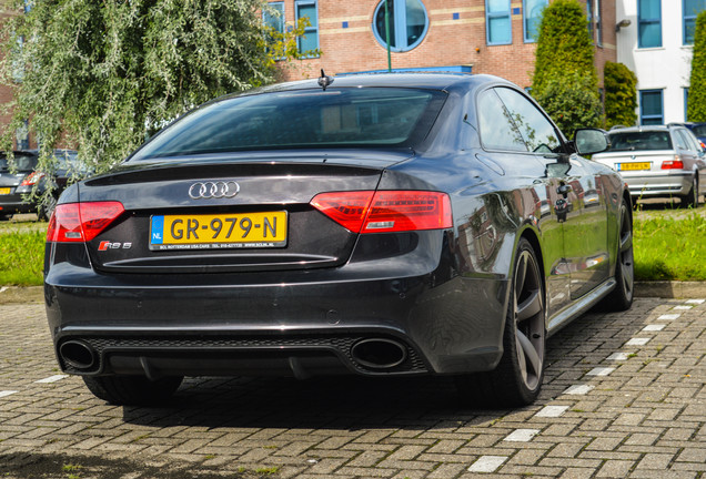 Audi RS5 B8 2012