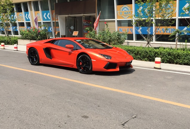 Lamborghini Aventador LP700-4