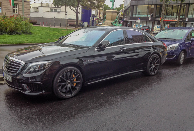 Mercedes-Benz S 63 AMG V222